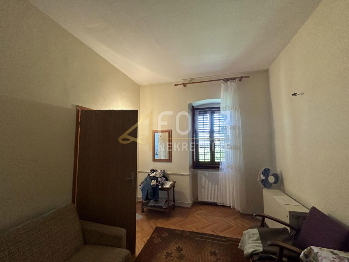 Krnjevo, Rijeka, 207m2