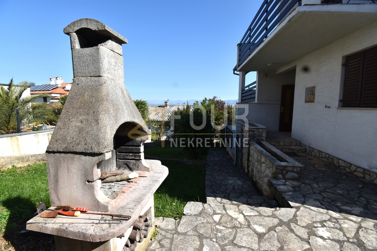 Njivice, Omišalj, 155m2