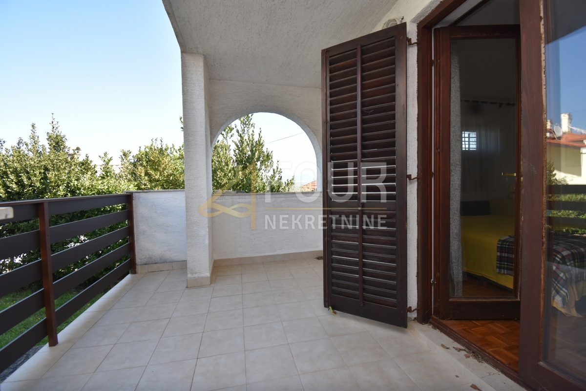 Njivice, Omišalj, 155m2