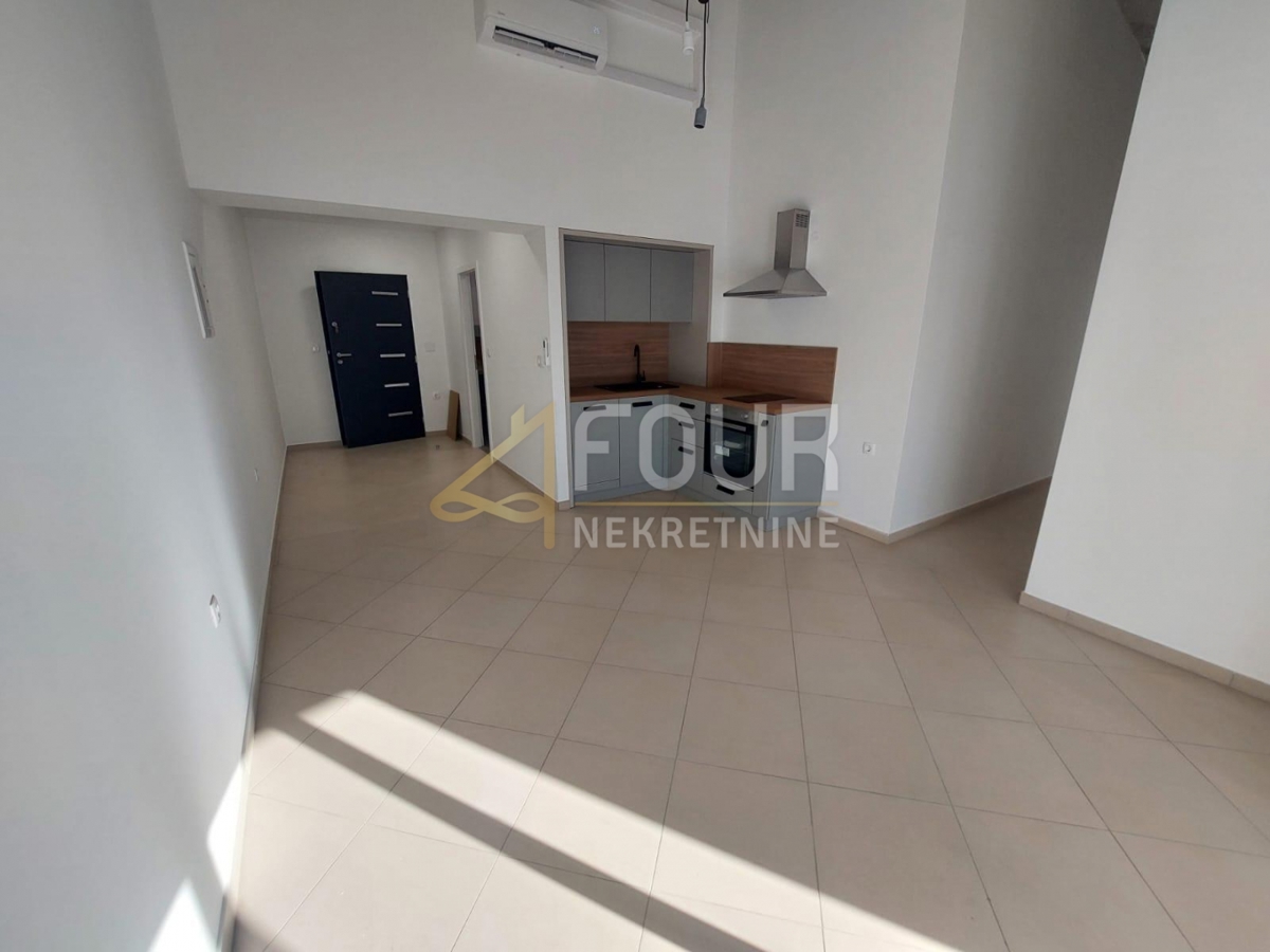 Veli vrh, Pula, 75m2