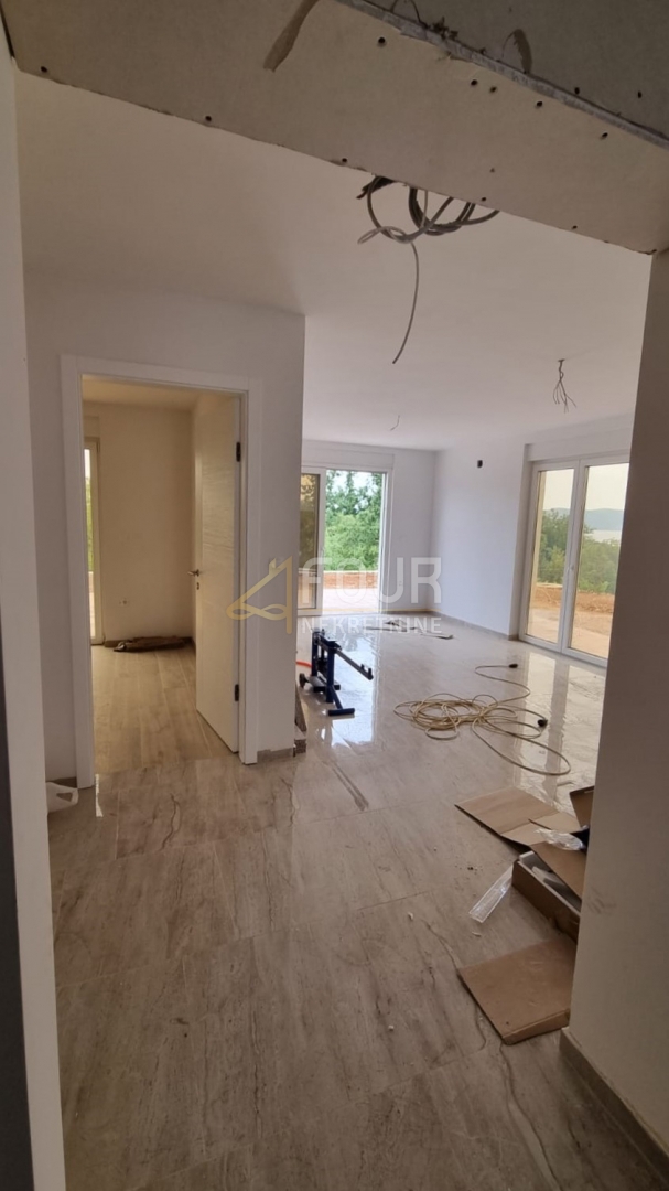 Njivice, Omišalj, 95m2