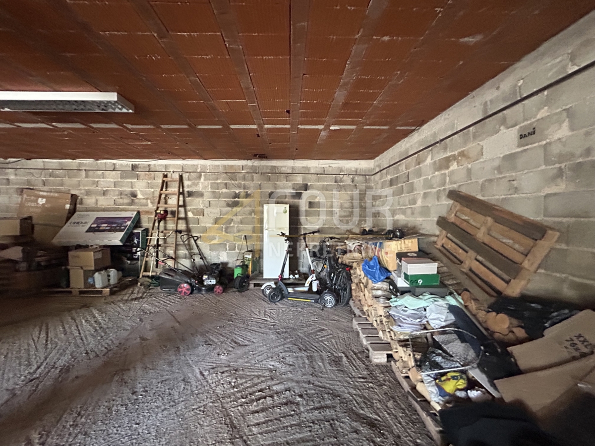 Valdebek, Pula, 131m2