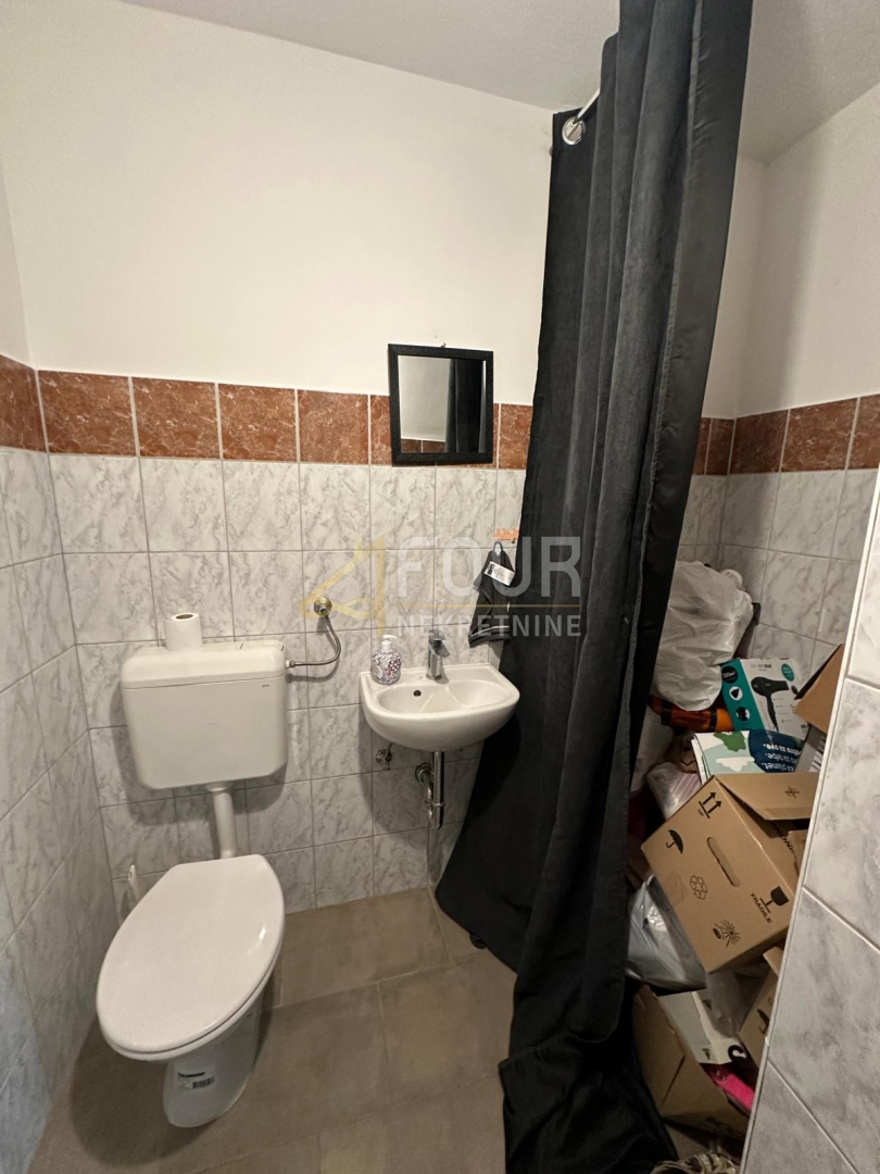 Malešnica, Stenjevec, 32,16m2