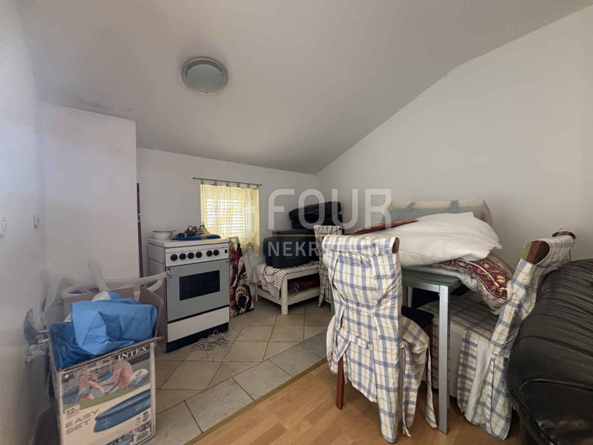 Novi Vinodolski, 77m2