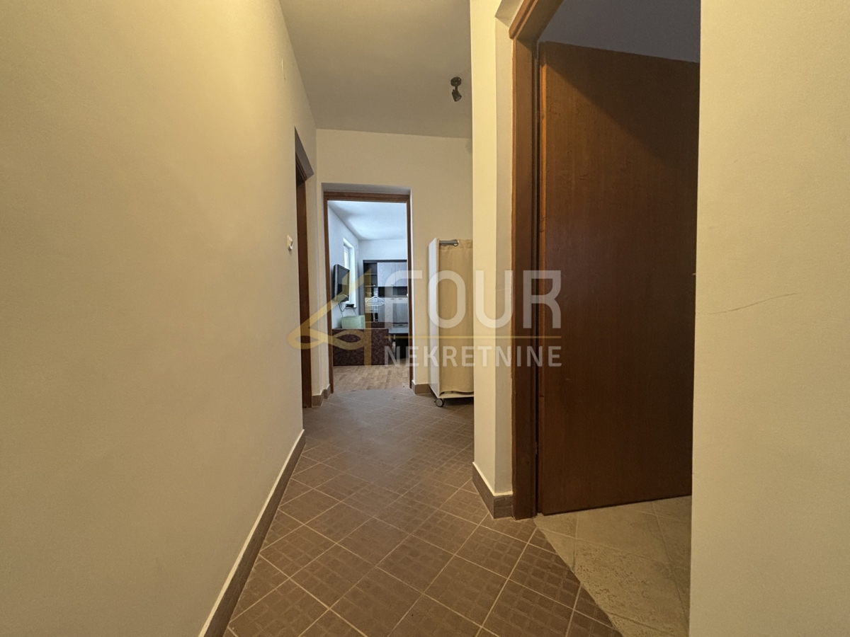 Novi Vinodolski, 77m2