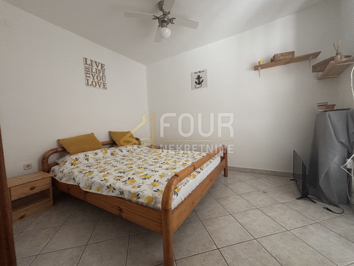 Novi Vinodolski, 77m2