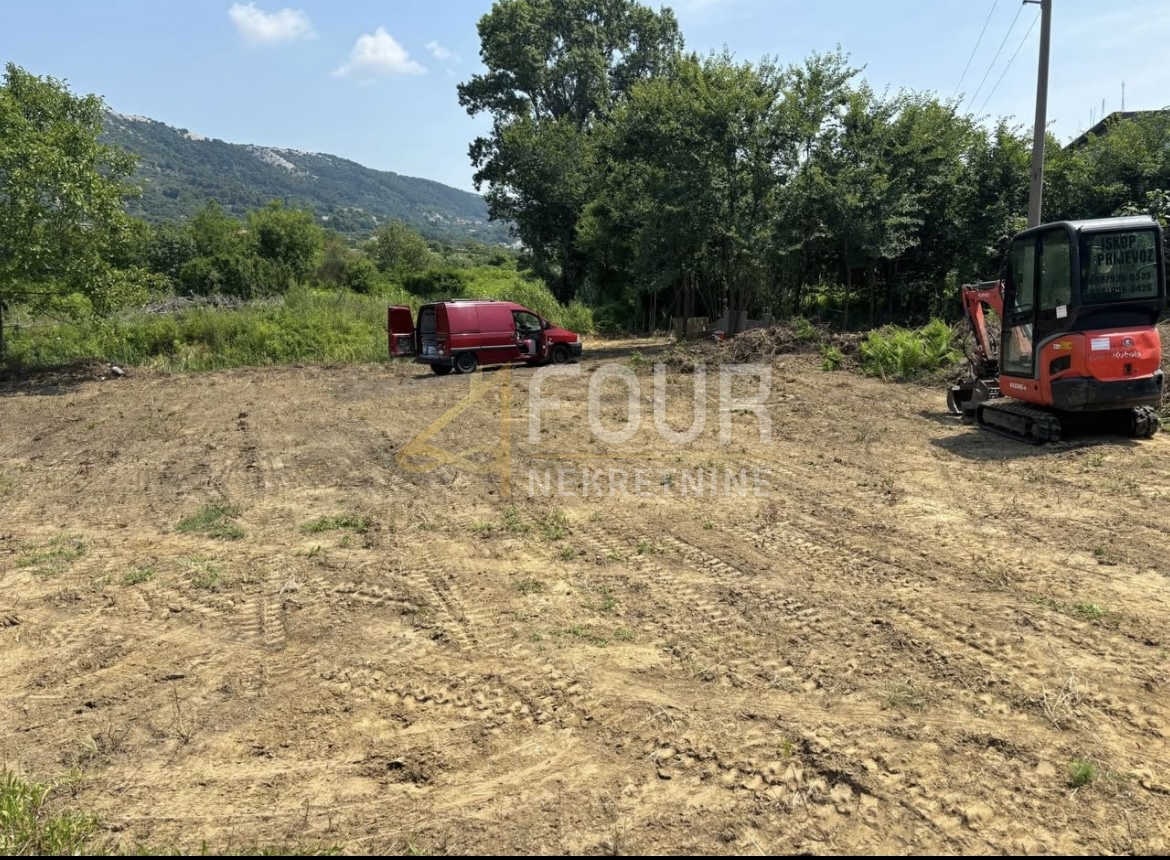 Mundanije, Rab, 1.713m2