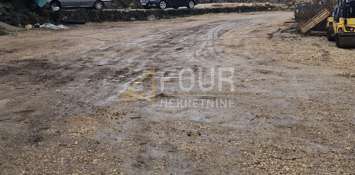 Isola di Krk, Vrbnik - dintorni, terreno edificabile, 916m2