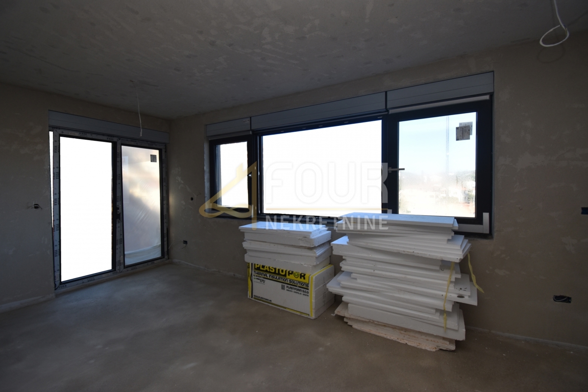 Isola di Krk, Vrbnik, 52.60m2, 1s+db, loggia