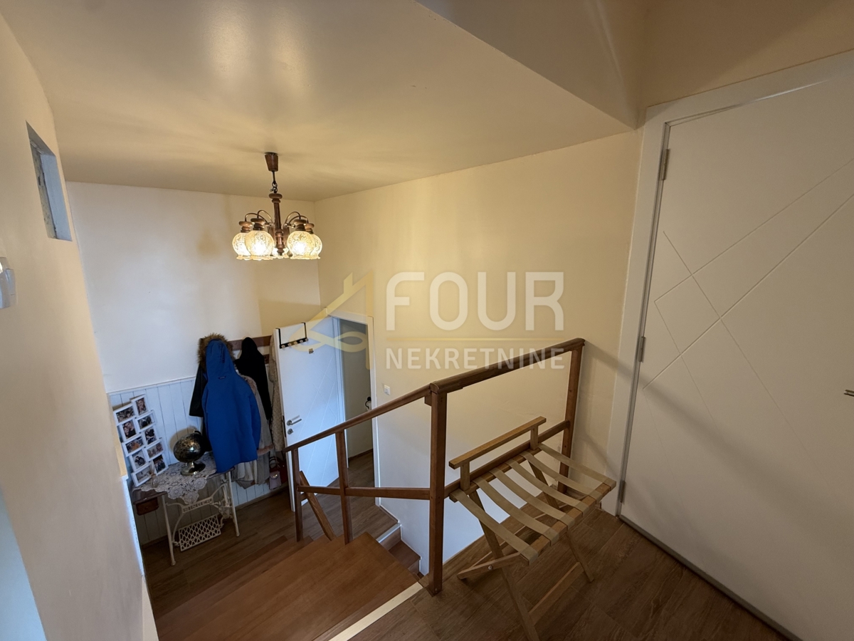 Hreljin, casa indipendente, P+1, 266m2