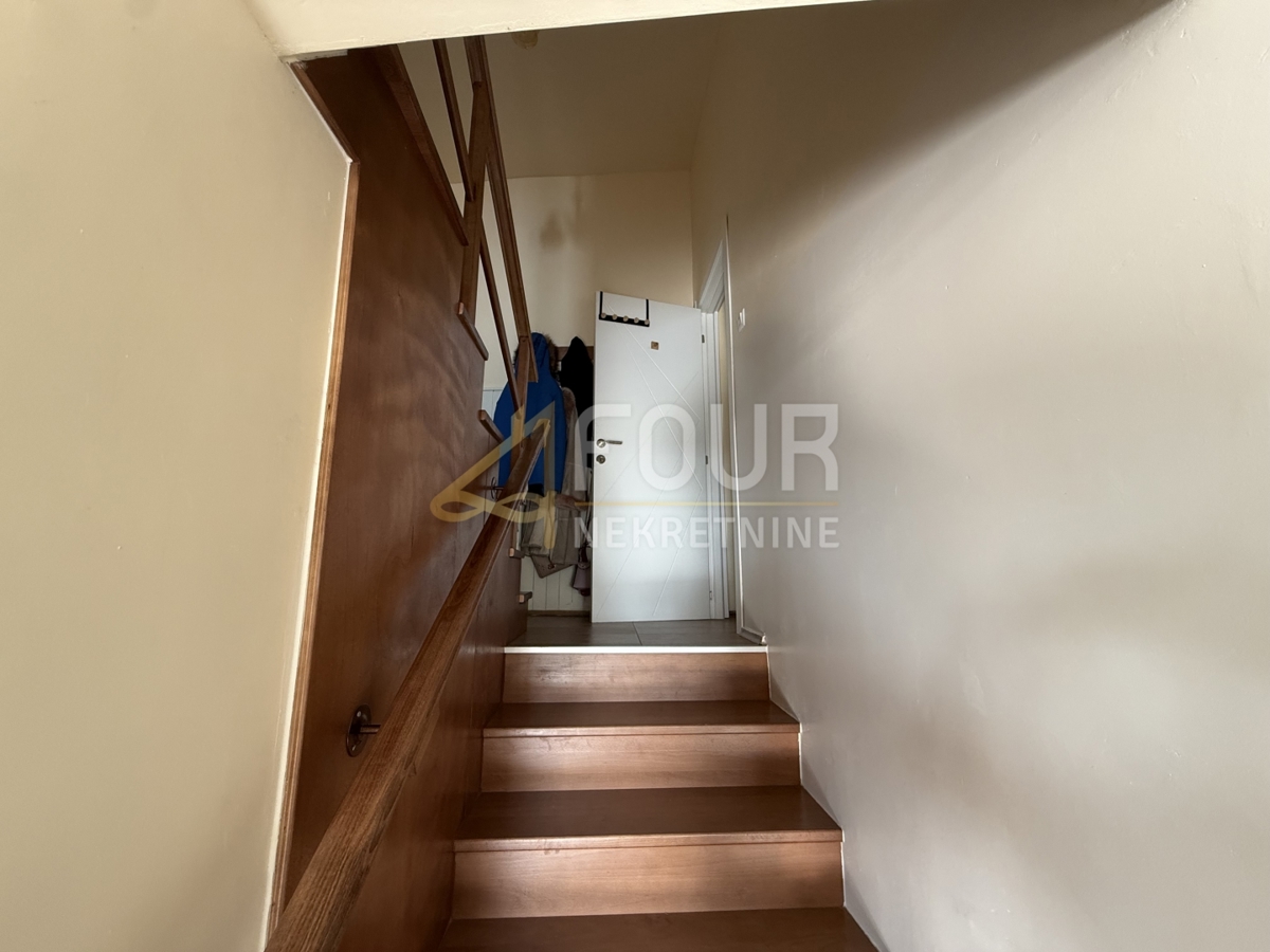 Hreljin, casa indipendente, P+1, 266m2