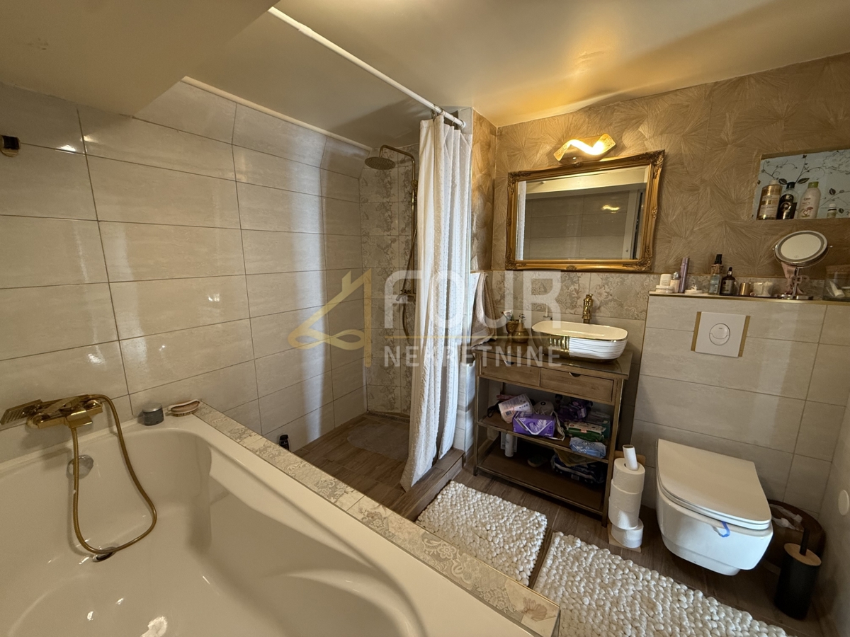 Hreljin, casa indipendente, P+1, 266m2