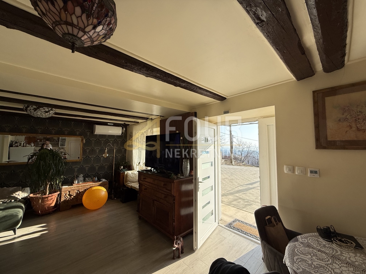 Hreljin, casa indipendente, P+1, 266m2