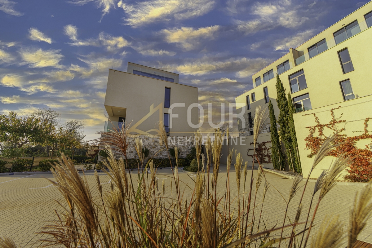 Istria, Umago - zona circostante, appartamento - resort di lusso, prima fila sul mare