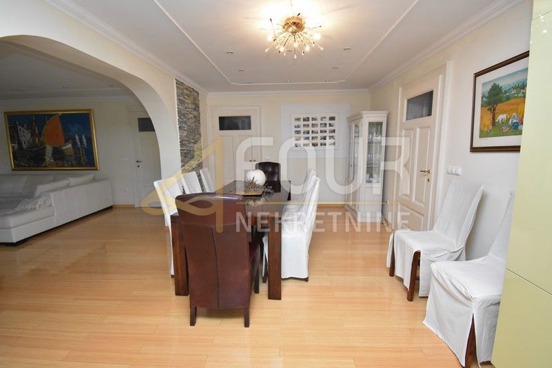 Opatija - Centar, Opatija, 123m2