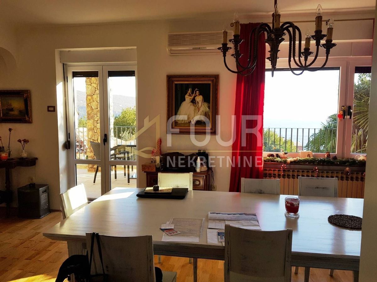 Volosko, Opatija, 230m2