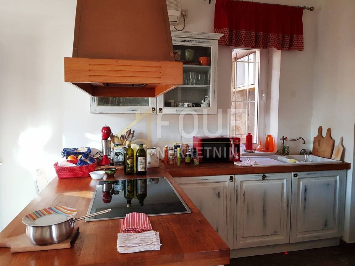 Volosko, Opatija, 230m2