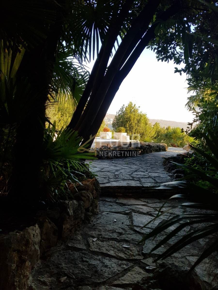 Volosko, Opatija, 230m2