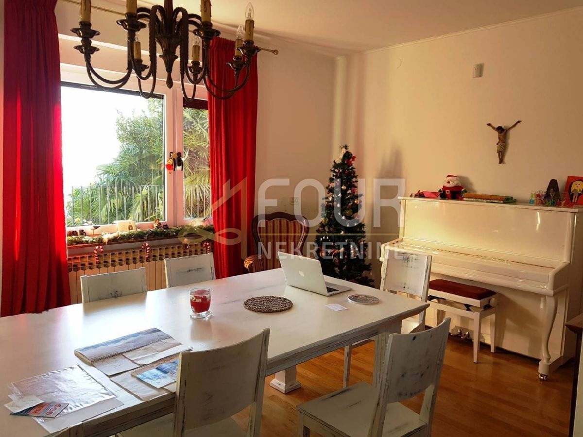 Volosko, Opatija, 230m2