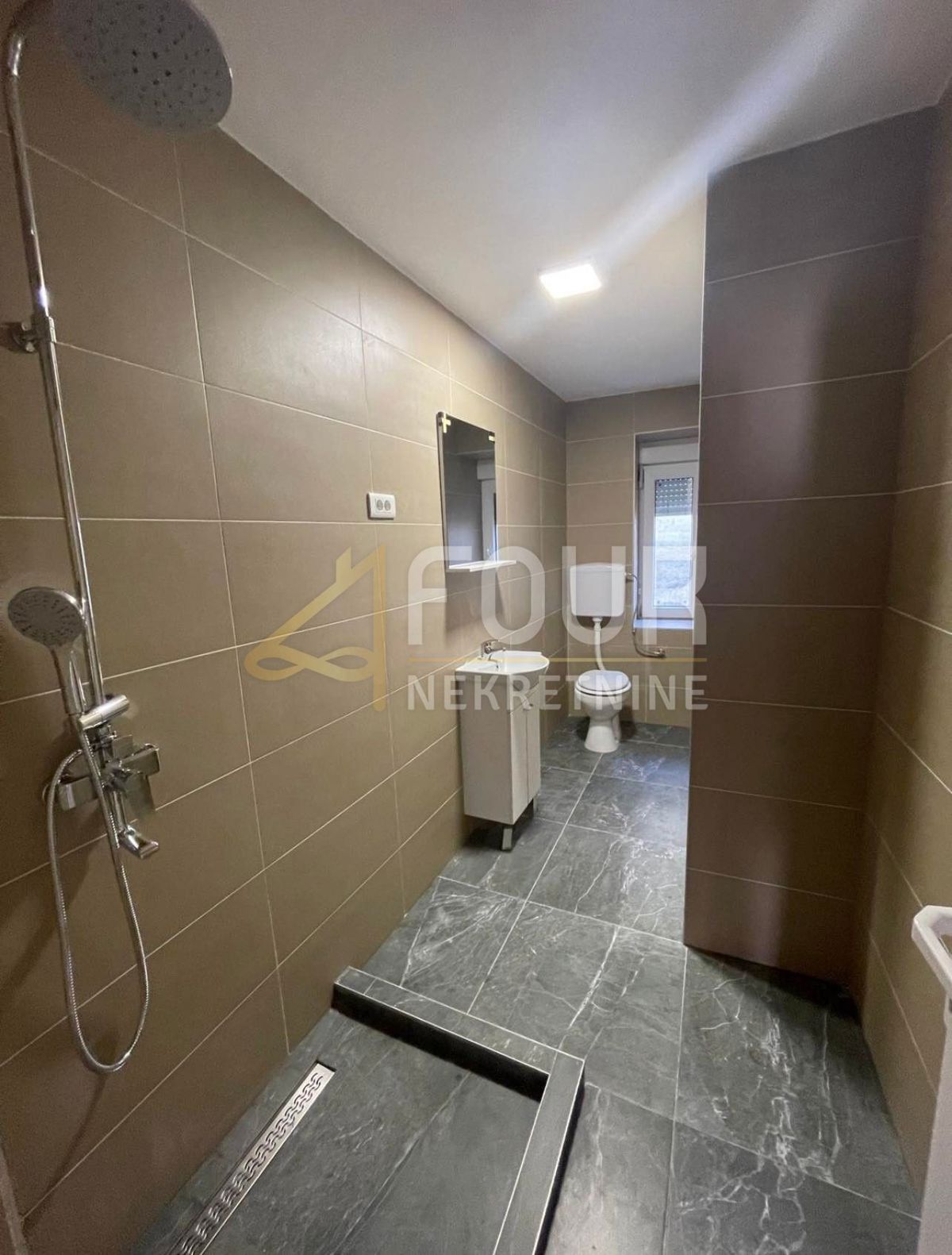 Centar, Rijeka, 105,72m2