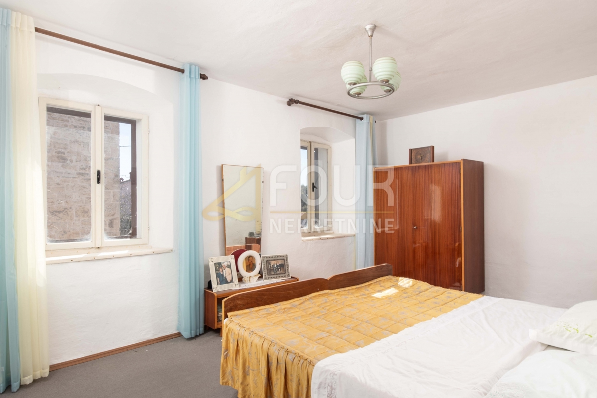 Svetvinčenat, 344m2