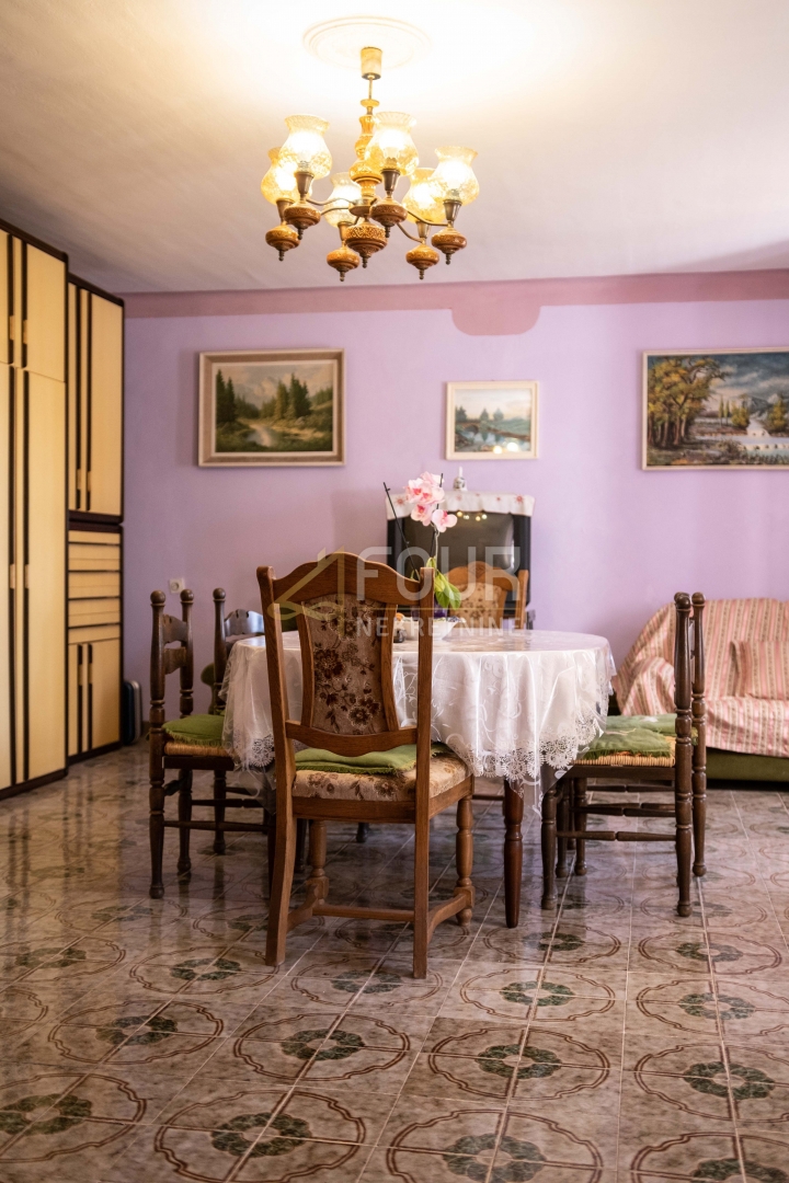 Svetvinčenat, 344m2