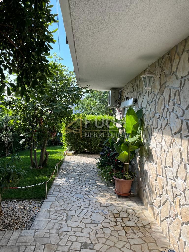 Selce, Crikvenica, 148m2