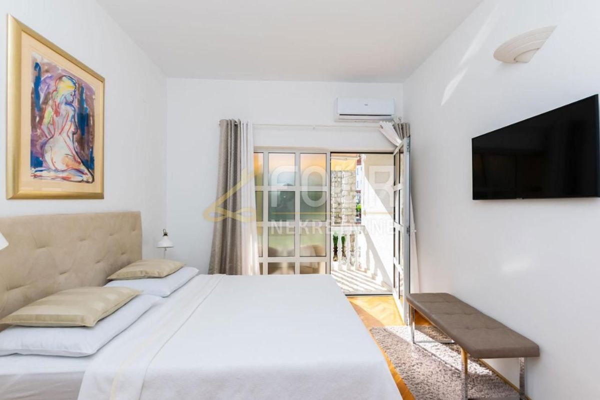 Malinska, Malinska-Dubašnica, 930m2