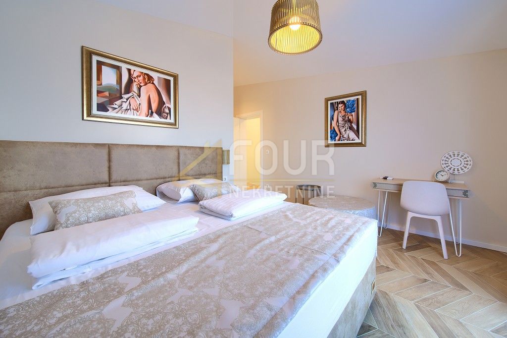 Malinska, Malinska-Dubašnica, 390m2