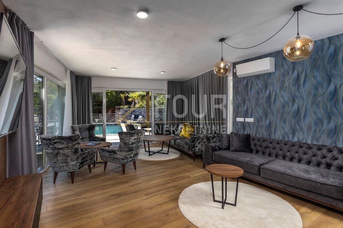 Mošćenička Draga, 430m2