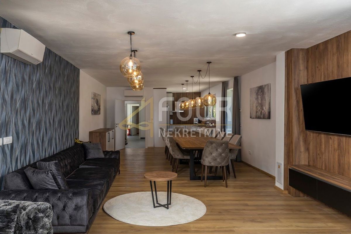 Mošćenička Draga, 430m2