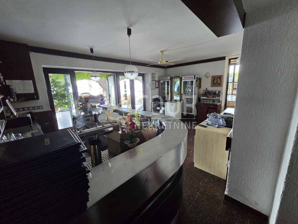 Klimno, Dobrinj, 218m2