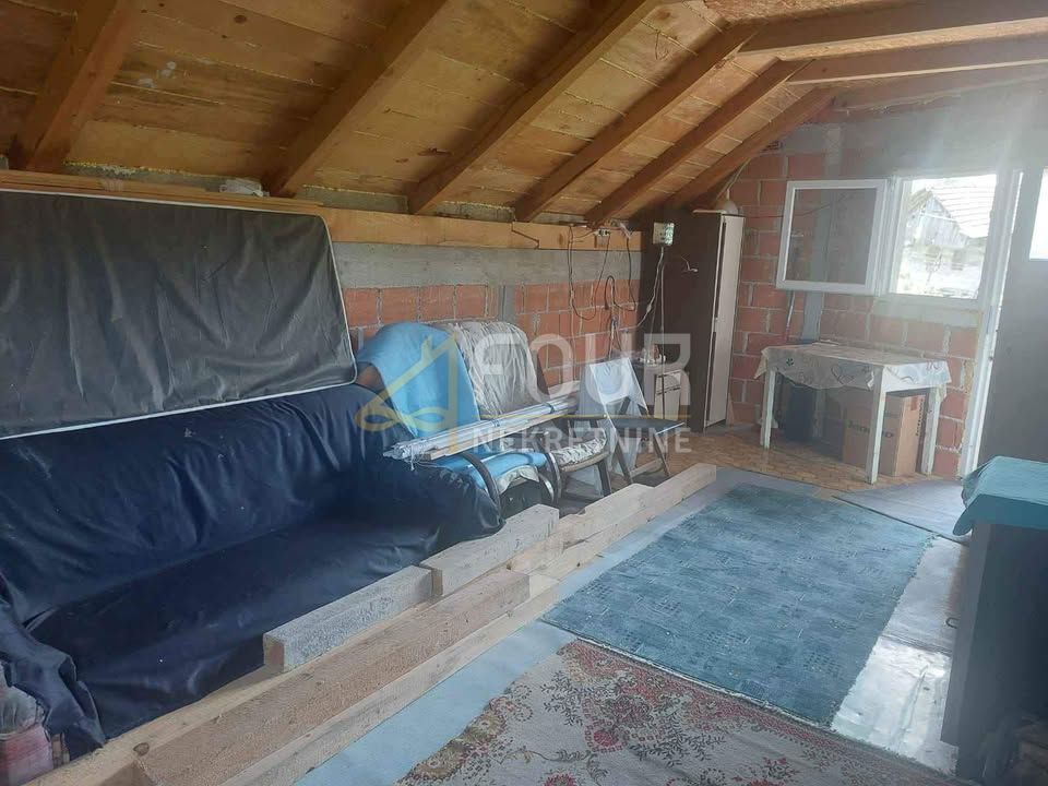 Duga Gora, Generalski Stol, 63m2