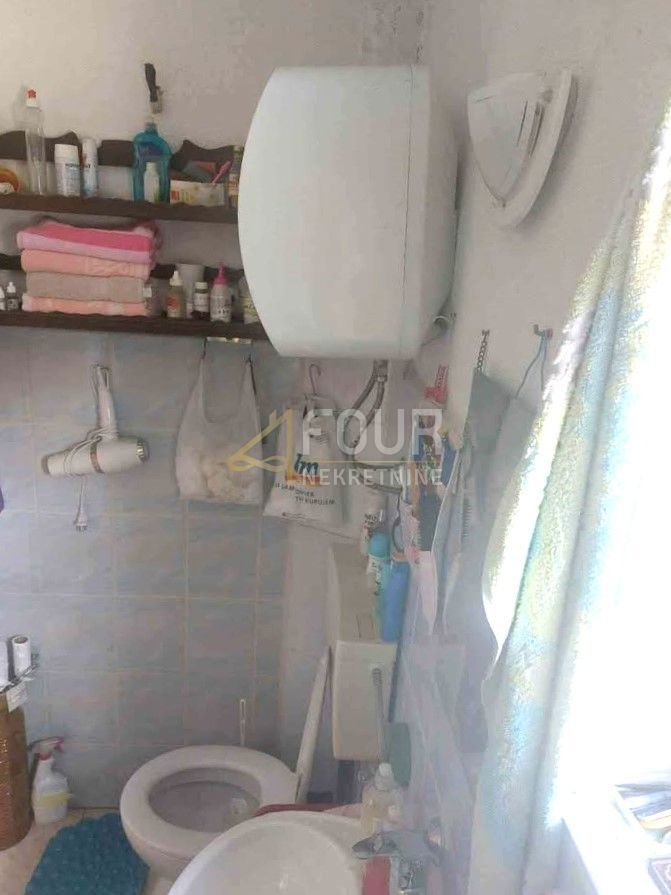 Duga Gora, Generalski Stol, 63m2