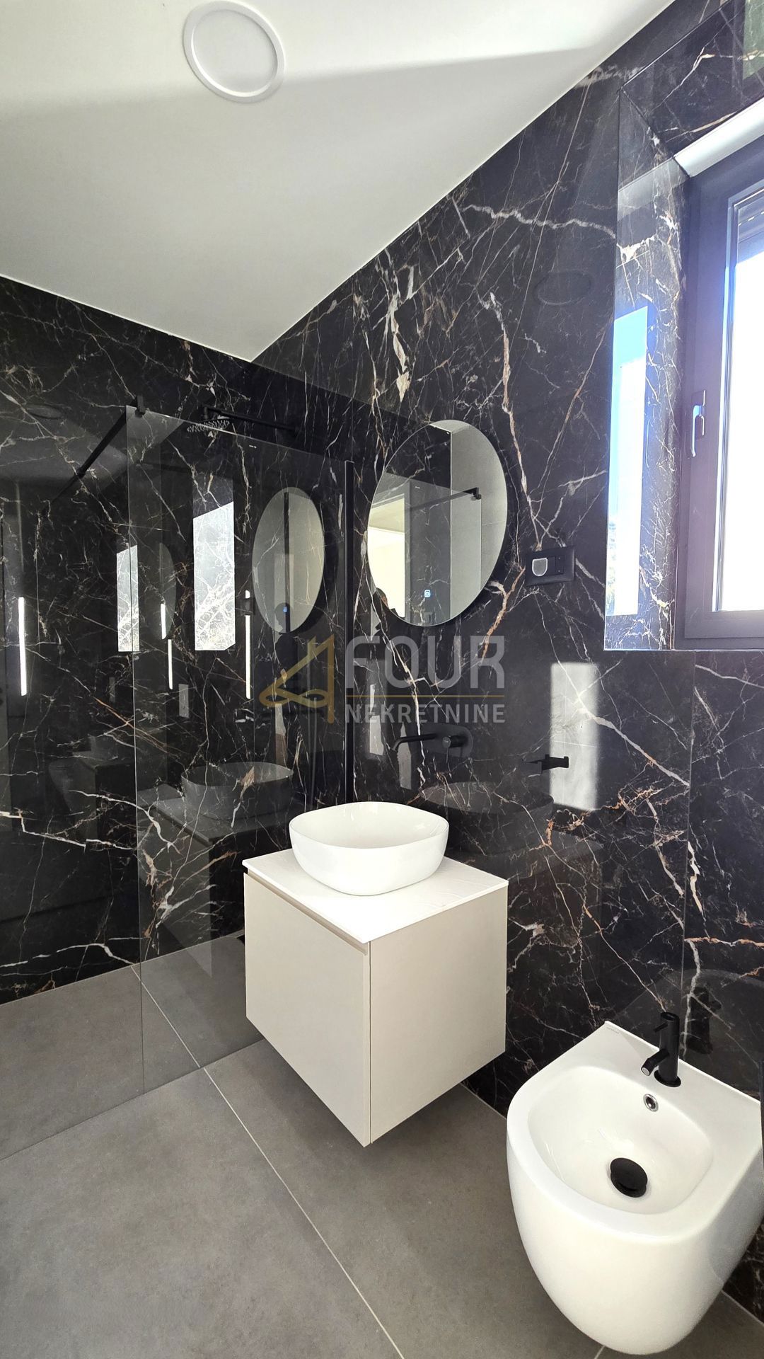 Opatija - Centar, Opatija, 175,82m2