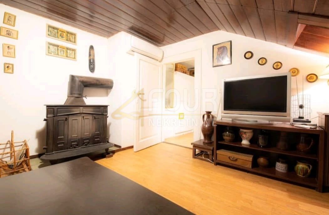 Pećine, Rijeka, 72,40m2