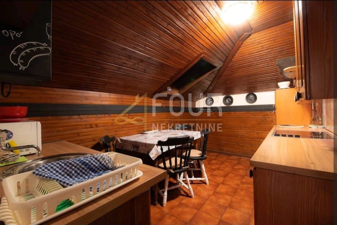 Pećine, Rijeka, 72,40m2