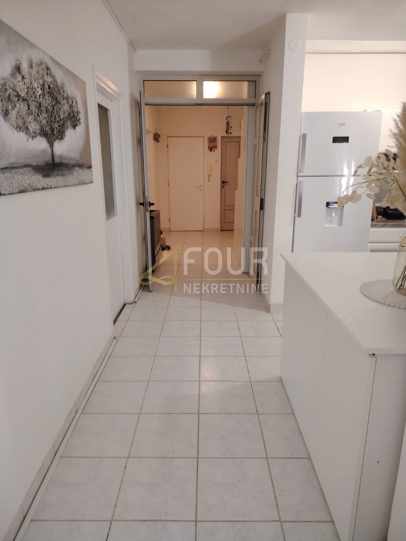 Centar, Pula, 95,68m2