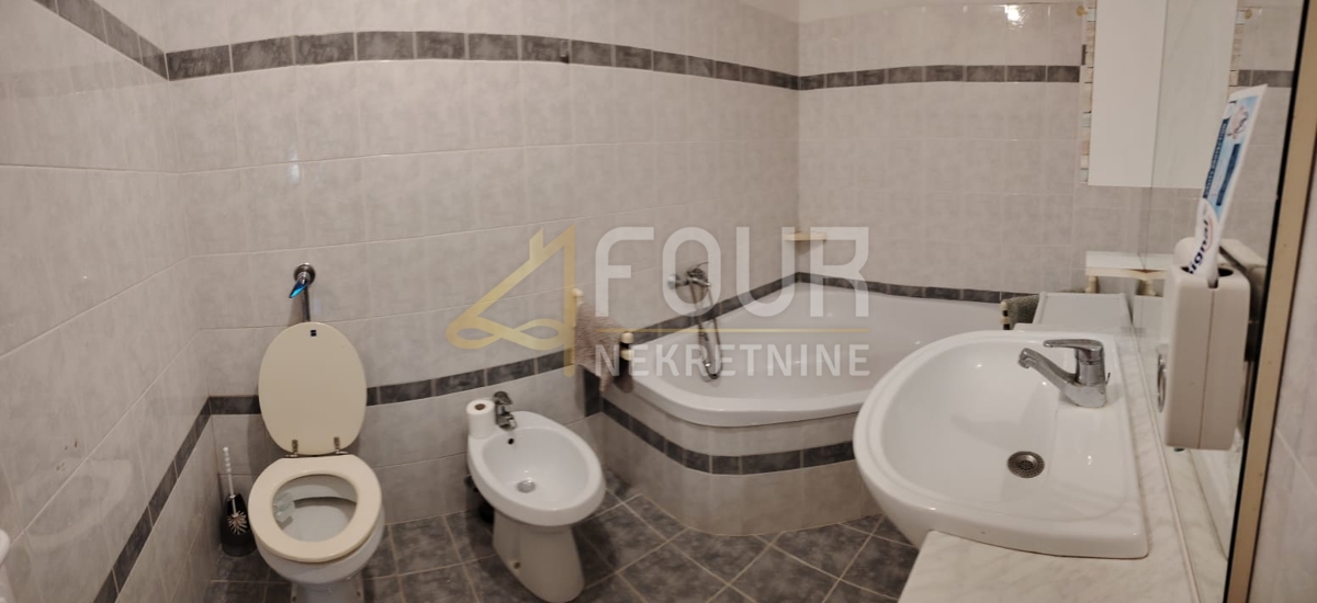 Centar, Pula, 95,68m2