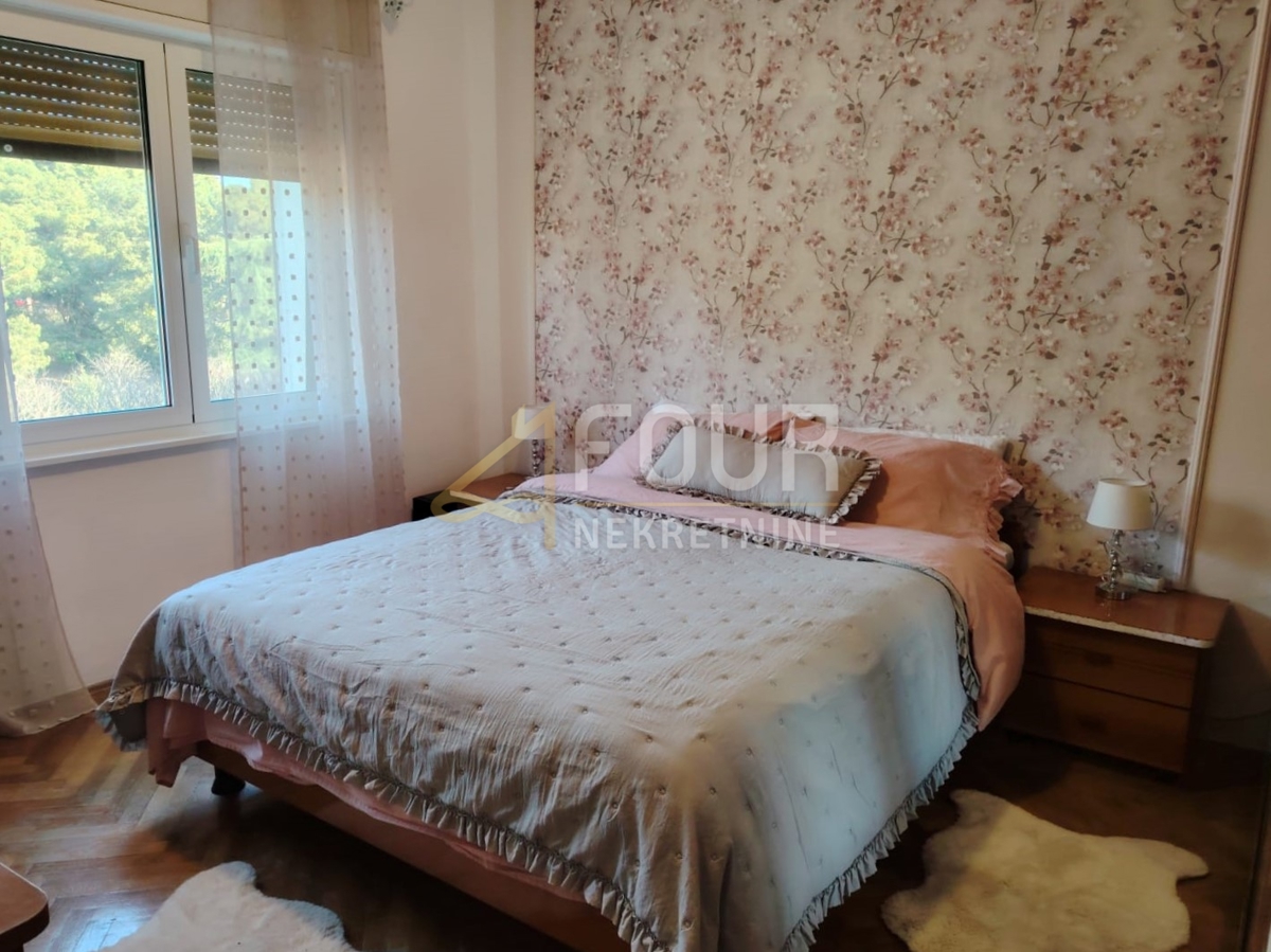 Centar, Pula, 95,68m2