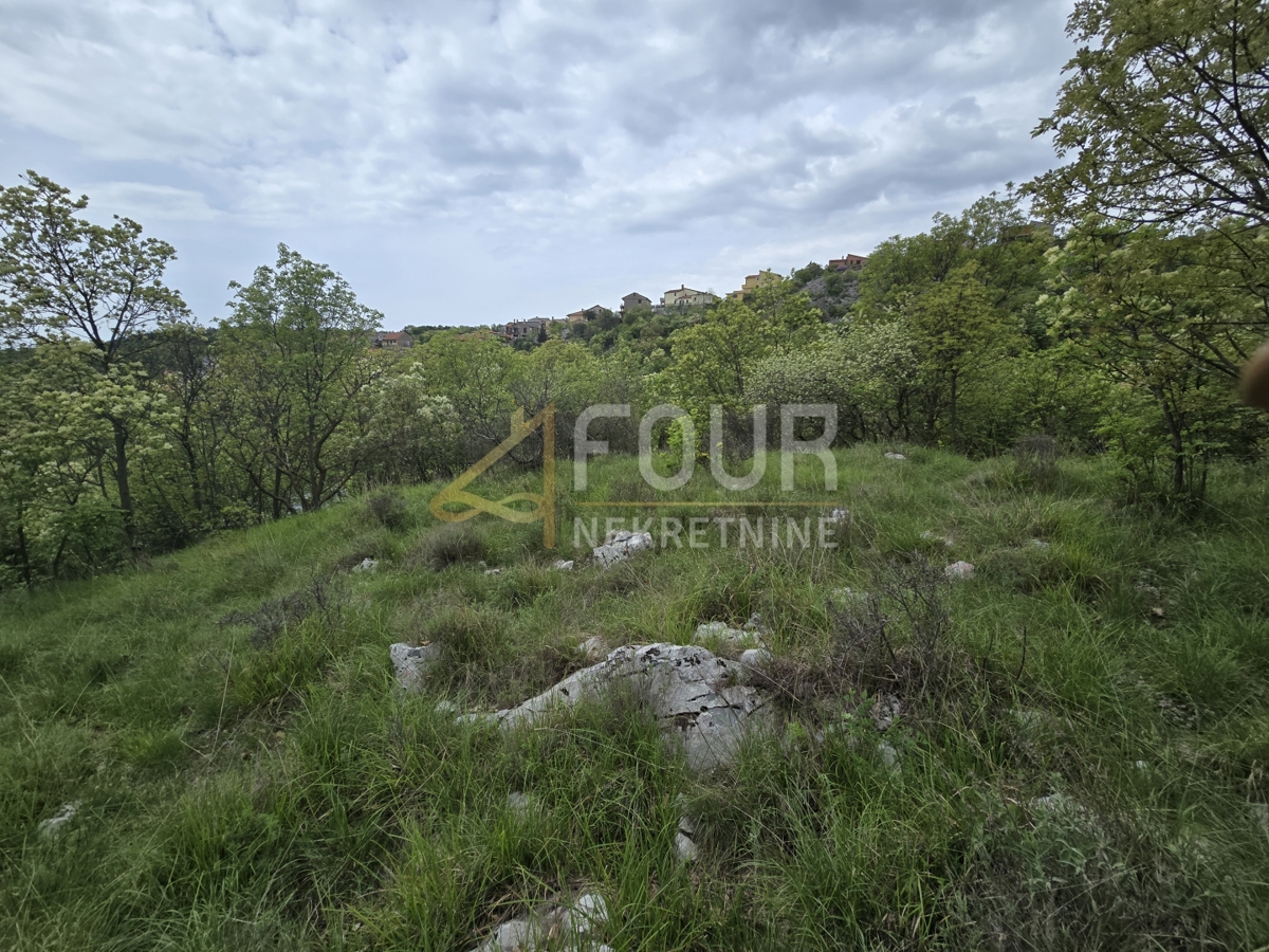 Svilno, Rijeka, 1.500m2