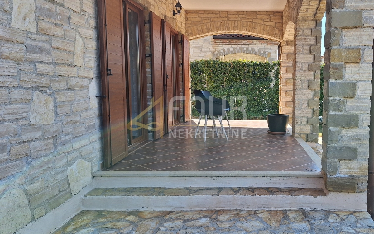 Svetvinčenat, 147,50m2