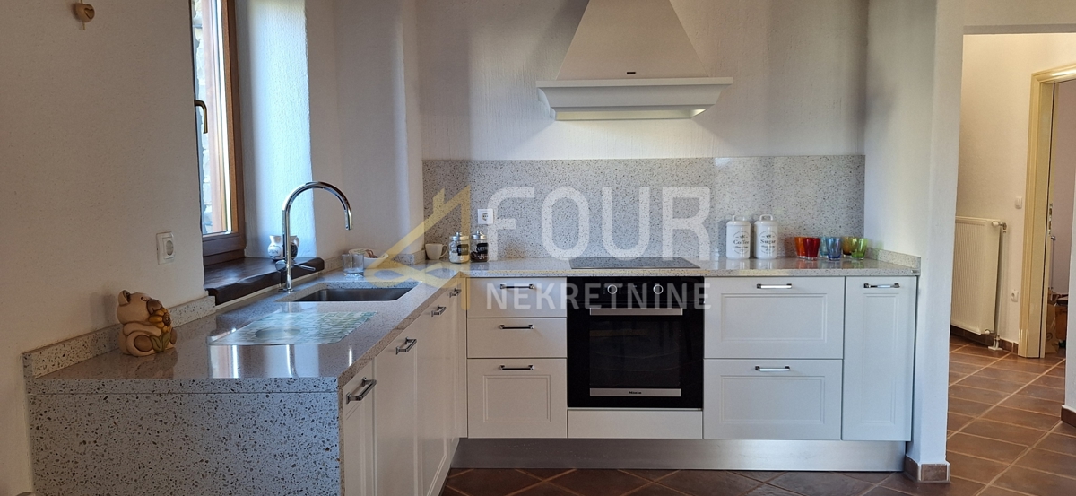 Svetvinčenat, 147,50m2