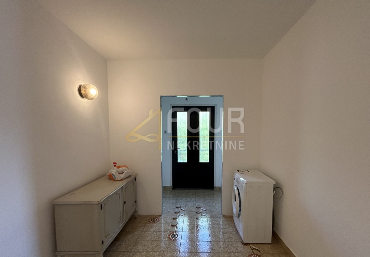 Vidikovac, Pula, 141m2