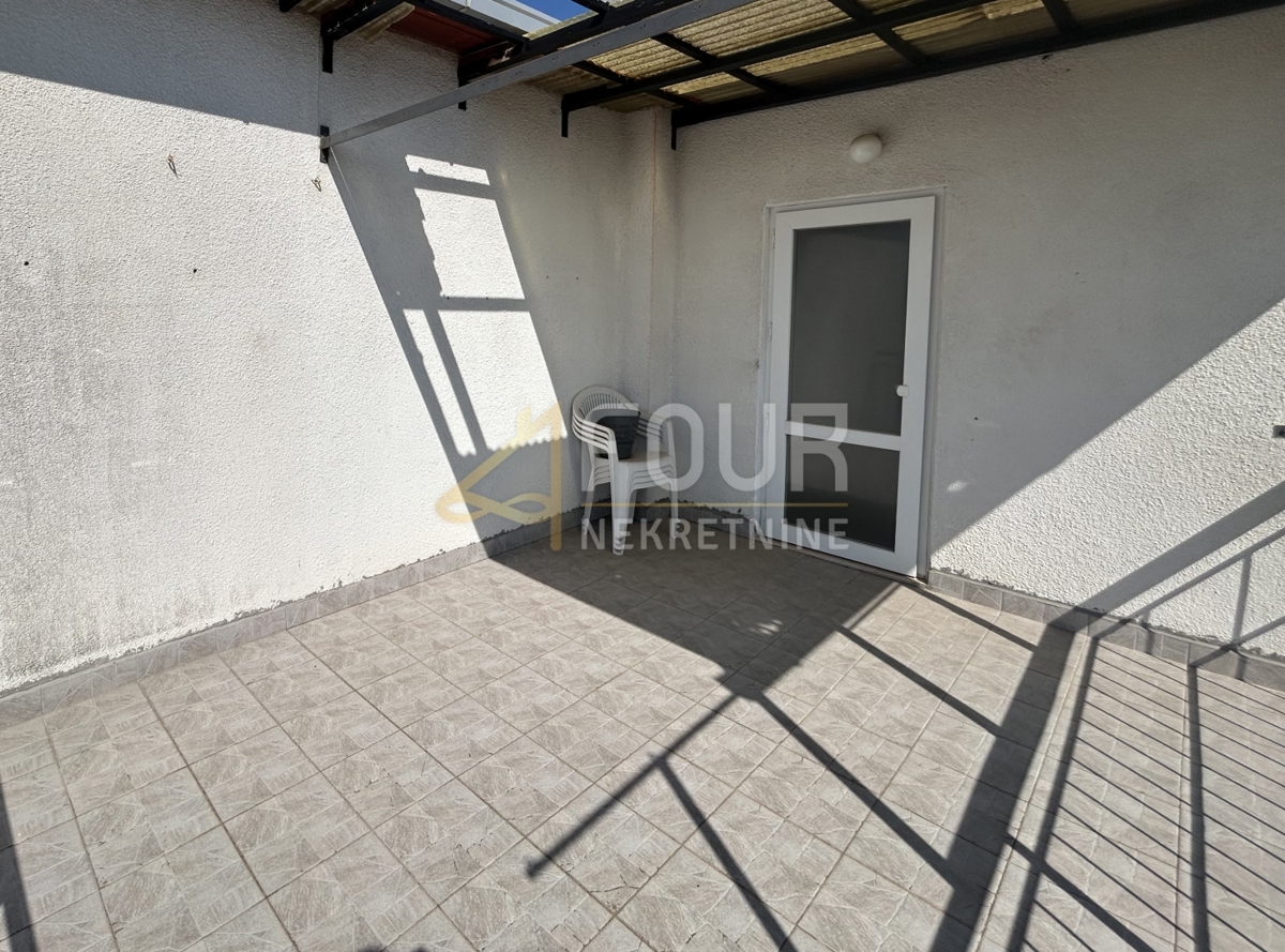 Vidikovac, Pula, 141m2