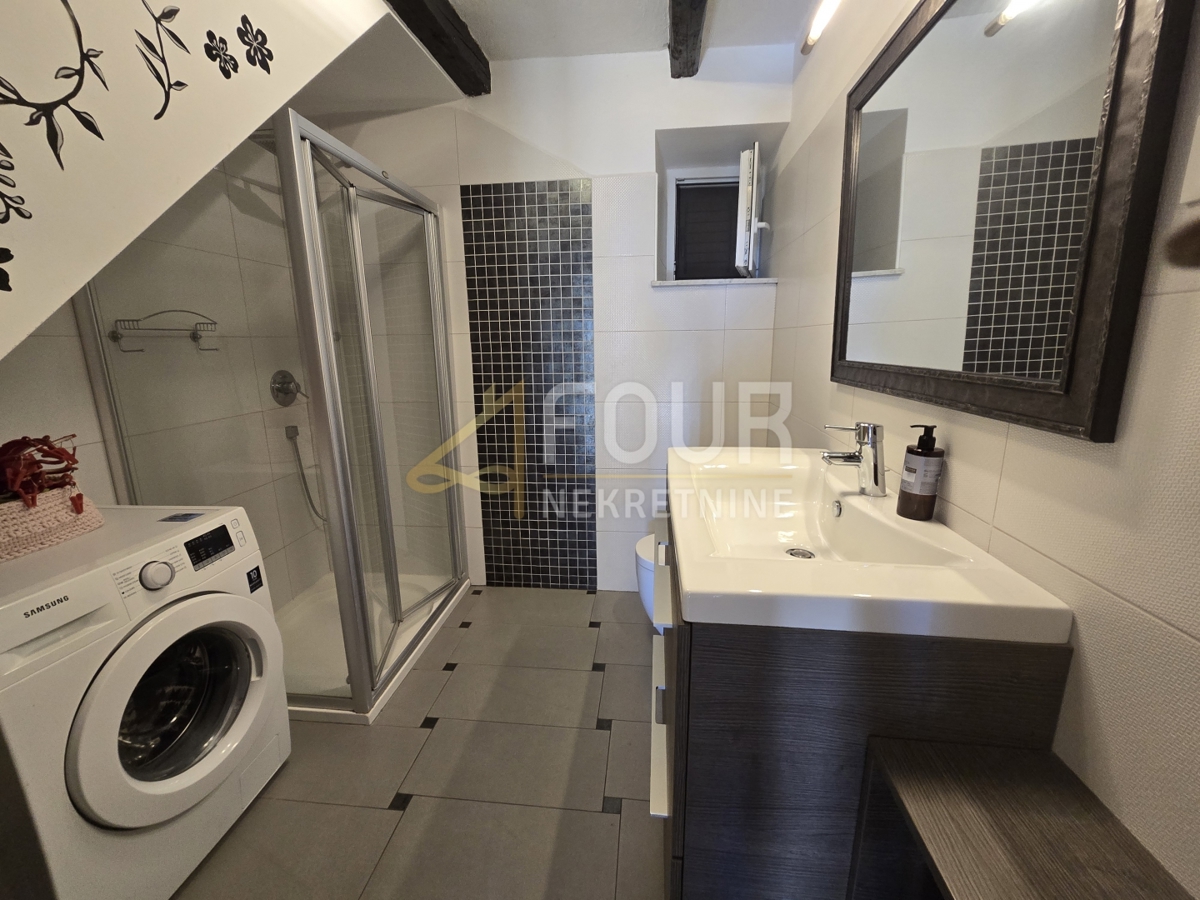 Kras, Dobrinj, 202m2