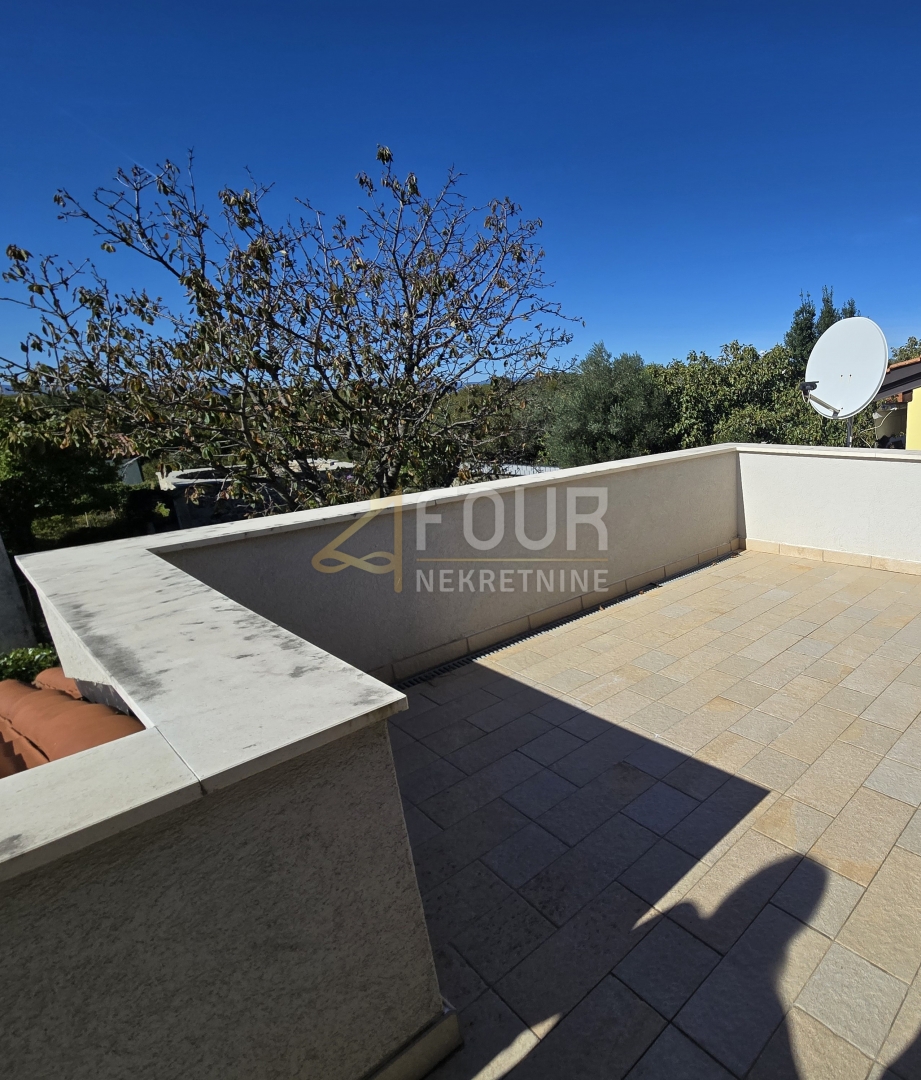 Kras, Dobrinj, 202m2