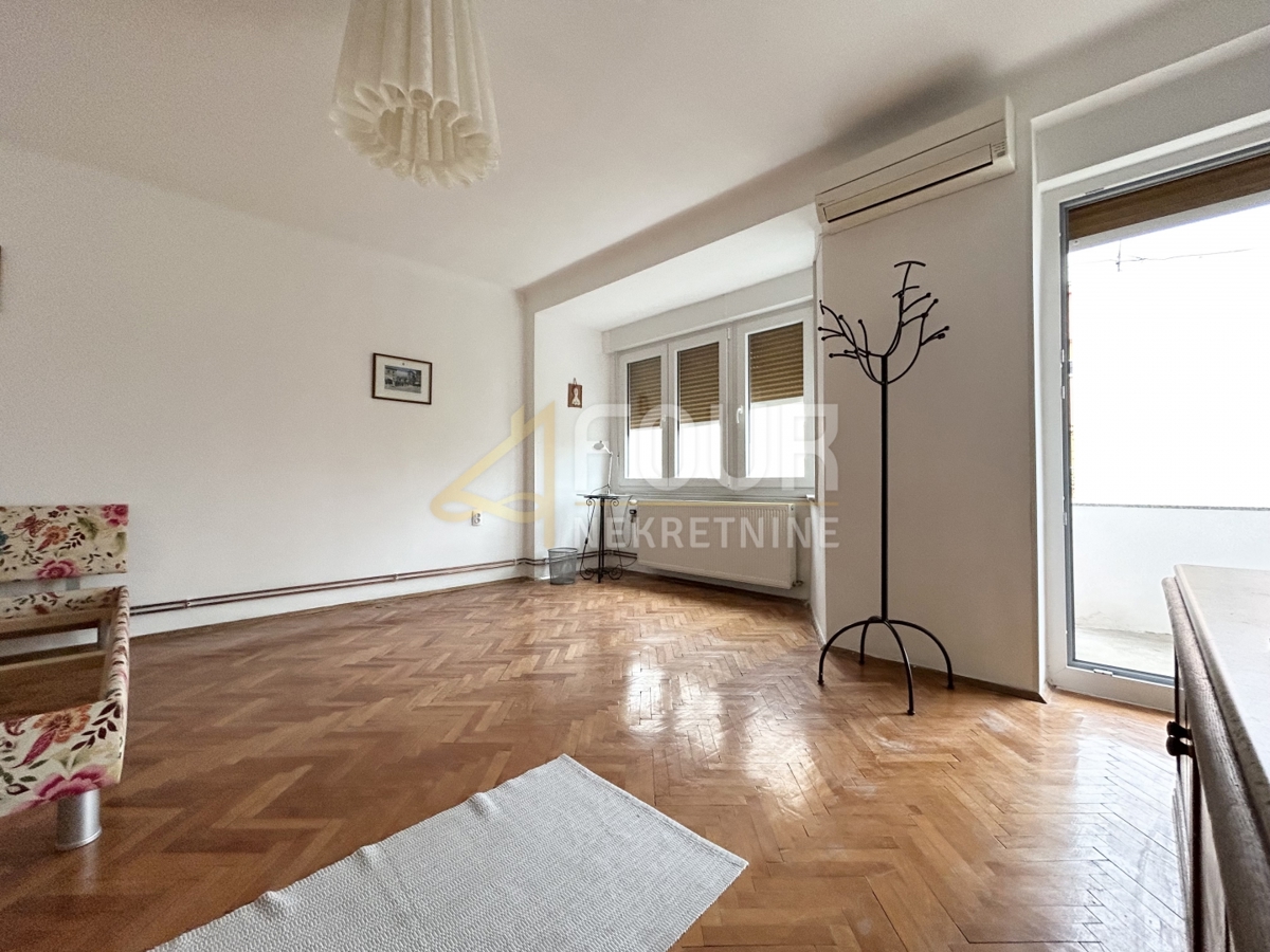 Fiume, Torrente, 3 camere, 81,95 m2, balcone, loggia