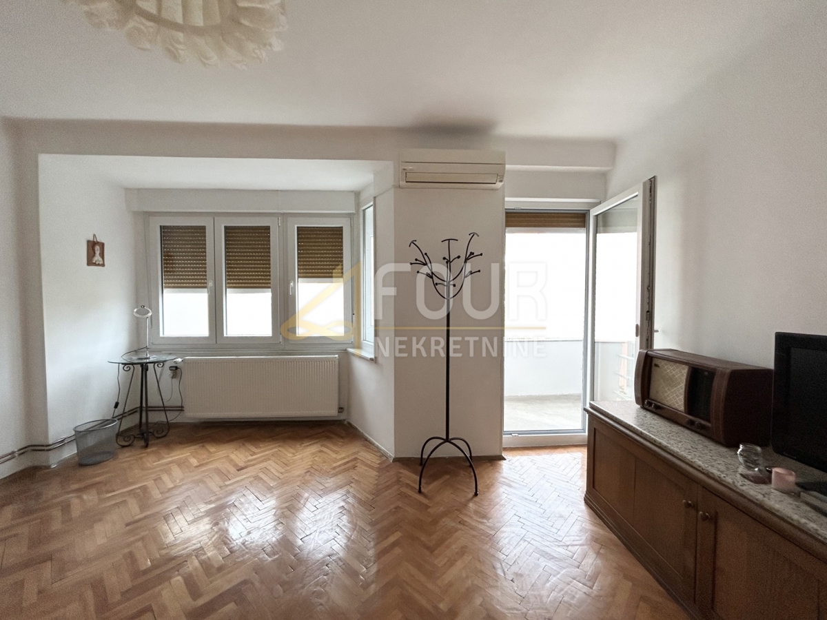 Fiume, Torrente, 3 camere, 81,95 m2, balcone, loggia