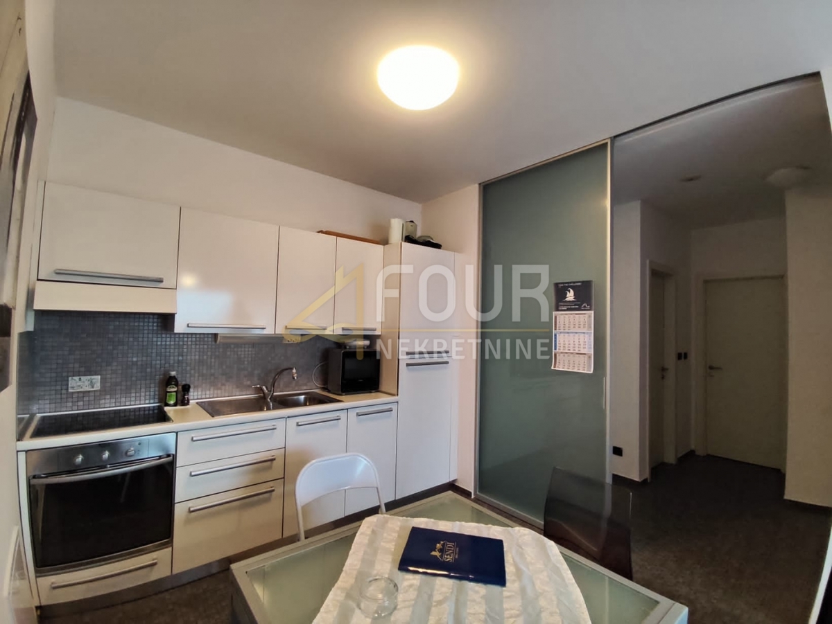 Centar, Rijeka, 56,60m2